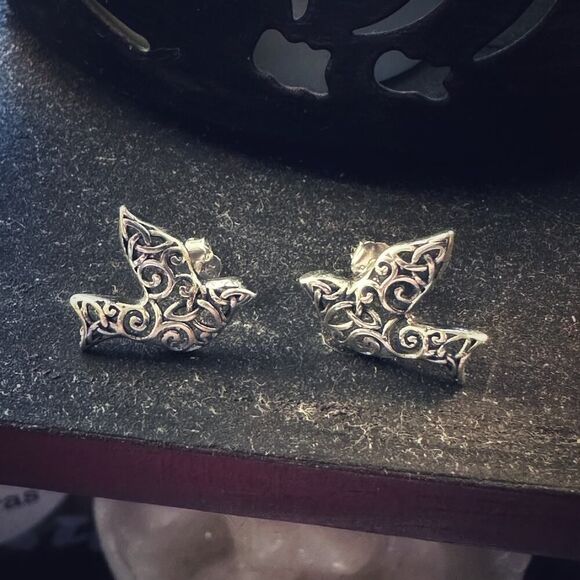 Sparrow Sterling Silver Filigree Bird Stud Earrings - Picture 2 of 4